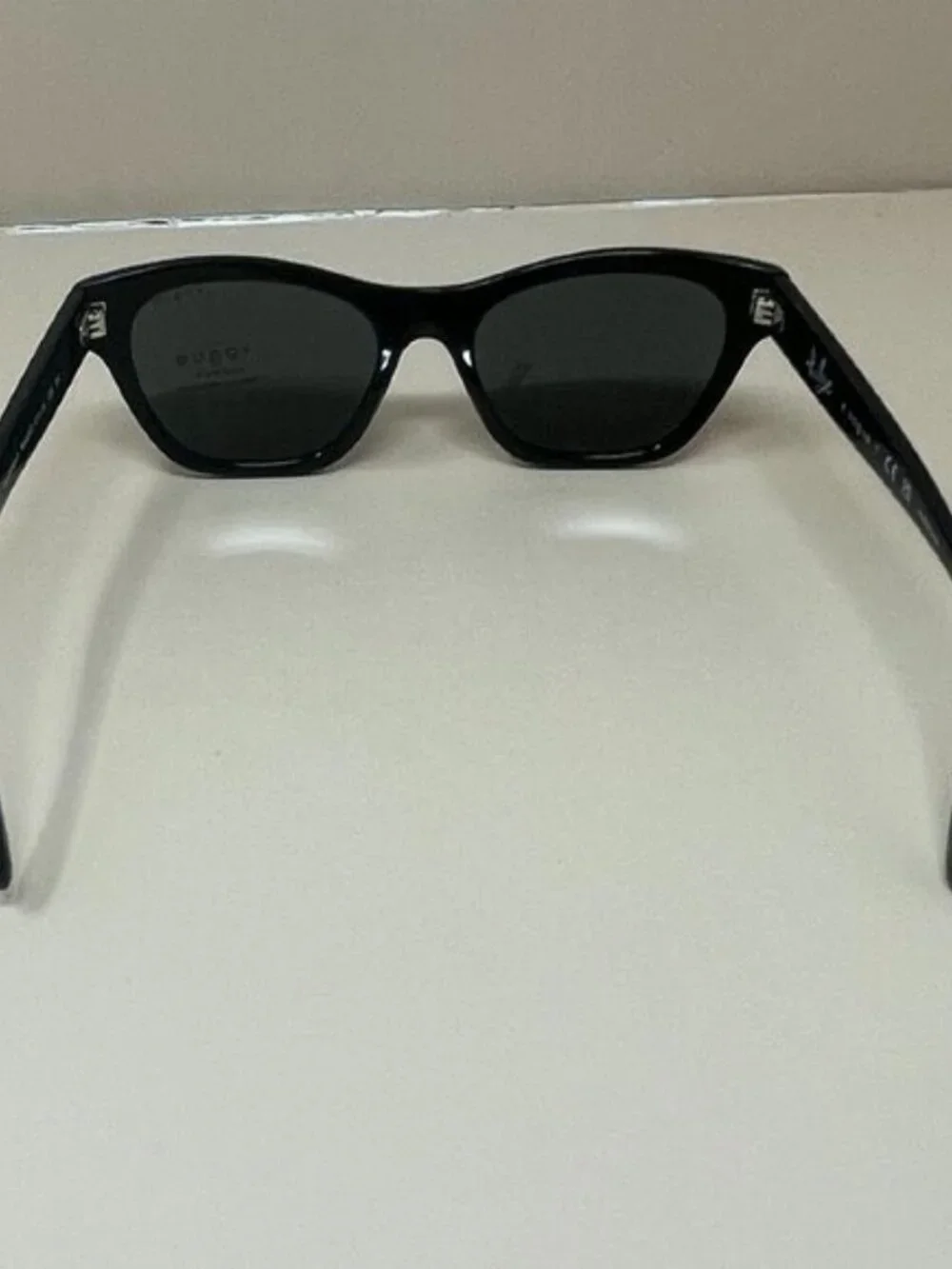 Vogue x Hailey Bieber | Cat Eye Sunglasses